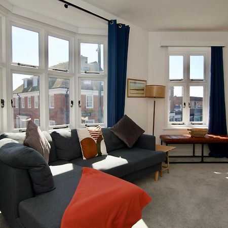 Apartamento Beautiful Large 3-Bed Coastal Flat With Parking. Frinton-on-Sea Exterior foto