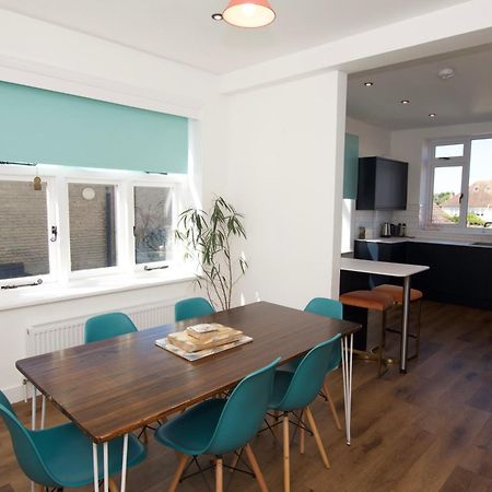 Apartamento Beautiful Large 3-Bed Coastal Flat With Parking. Frinton-on-Sea Exterior foto