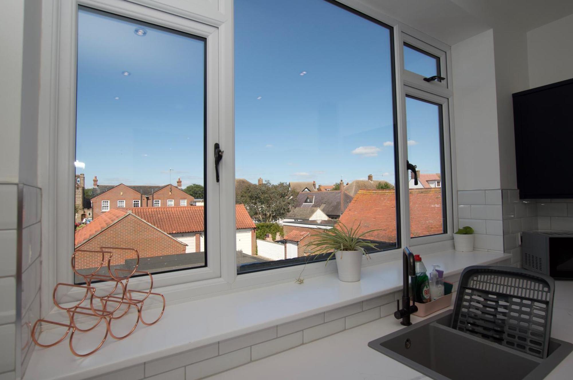 Apartamento Beautiful Large 3-Bed Coastal Flat With Parking. Frinton-on-Sea Exterior foto
