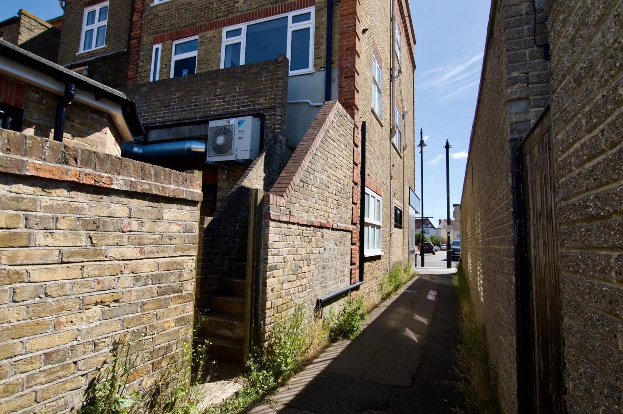 Apartamento Beautiful Large 3-Bed Coastal Flat With Parking. Frinton-on-Sea Exterior foto