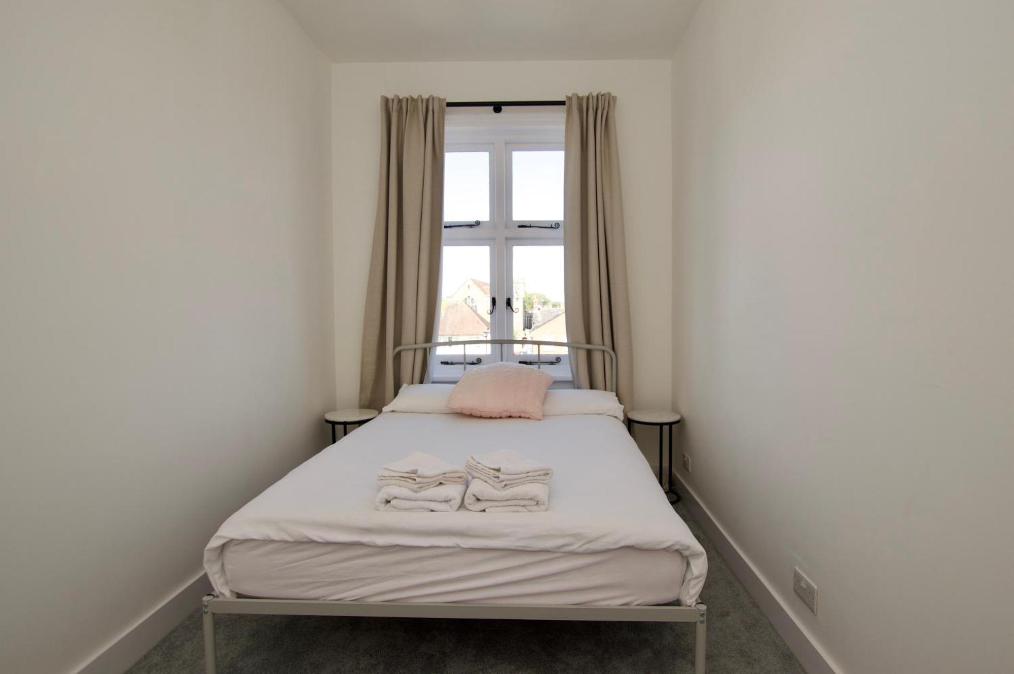 Apartamento Beautiful Large 3-Bed Coastal Flat With Parking. Frinton-on-Sea Exterior foto